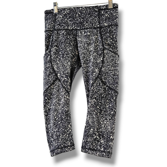 EUC Lululemon Outrun High-Rise Mesh Insert 17" Crop Sz. 4 Splatter White Black - Picture 3 of 11